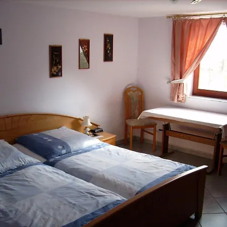 Dresden-fewo-huhle Obernaundorf